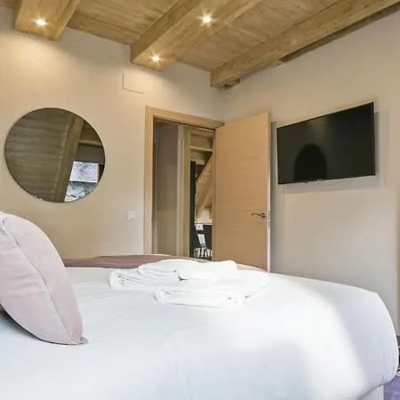 Luderna - Duplex Serradet *